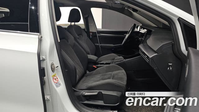 Volkswagen Гольф 8세대 Prestige, 2022 10