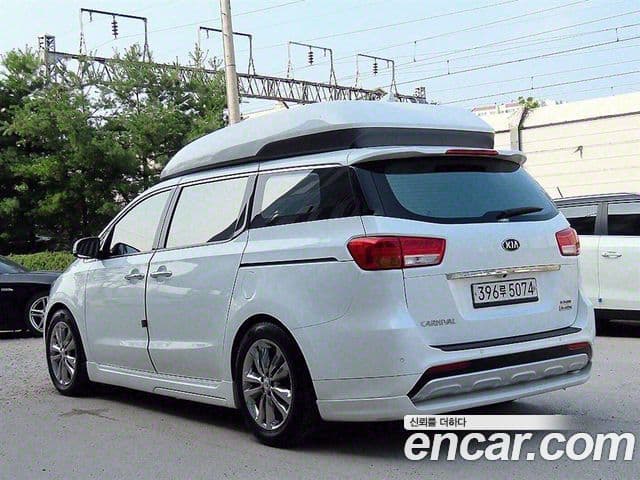 Kia All New Carnival Noblesse, 2018 3