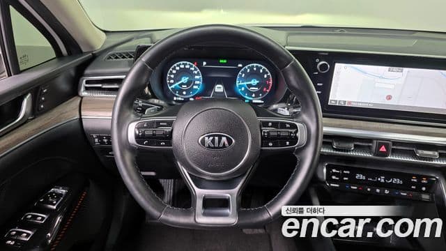 Kia K5 3세대 Signature, 2021 13