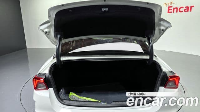 Kia K5 3세대 Signature, 2021 20