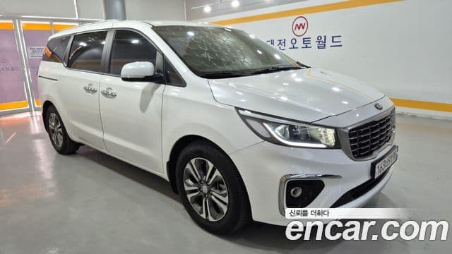 Kia The / новый New Carnival Luxury, 2020 3