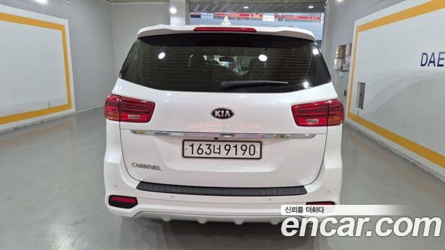 Kia The / новый New Carnival Luxury, 2020 4