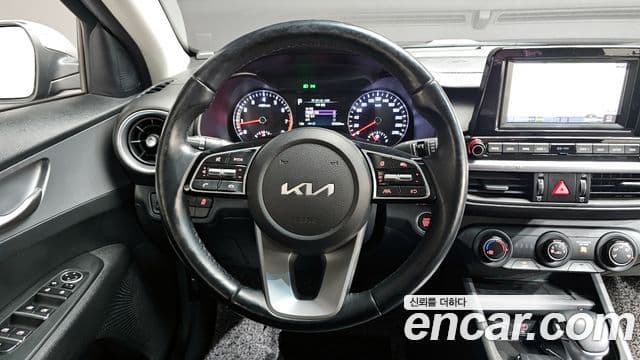 Kia The / новый New K3 2세대 Prestige, 2022 13