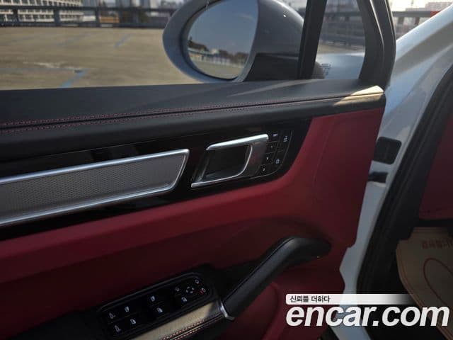 Porsche Cayenne (PO536) 3.0 купе Platinum Edition, 2022 11