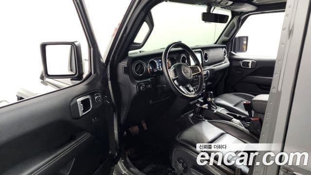 Jeep Wrangler (JL) 2.0 Overland 4도어, 2021 10