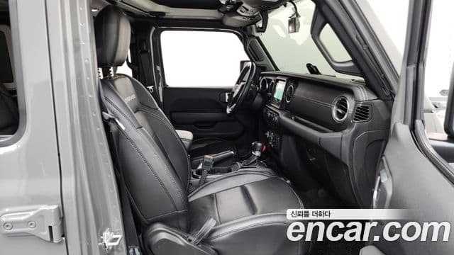 Jeep Wrangler (JL) 2.0 Overland 4도어, 2021 11