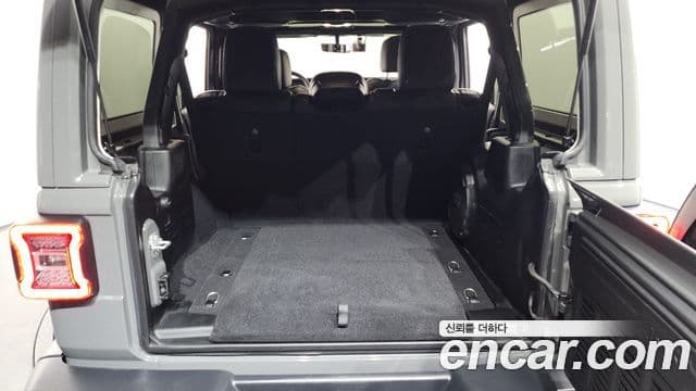 Jeep Wrangler (JL) 2.0 Overland 4도어, 2021 20
