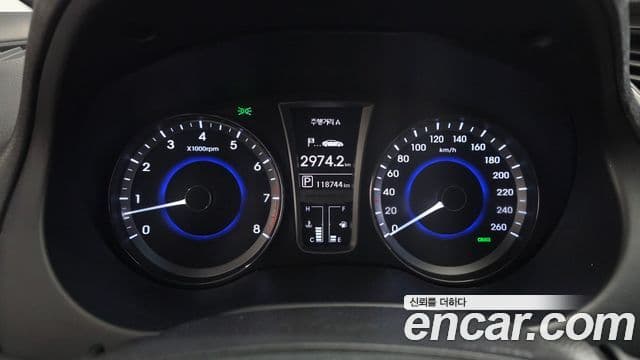 Hyundai Grandeur HG Modern, 2013 8