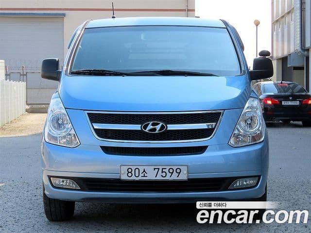 Hyundai Grand Starex CVX Luxury, 2011 1