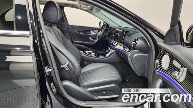 Mercedes-Benz E-класс W213 Exclusive, 2020 11