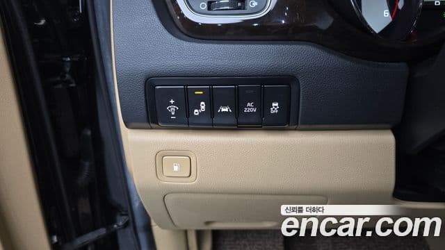 Kia The / новый New Carnival Special, 2019 17