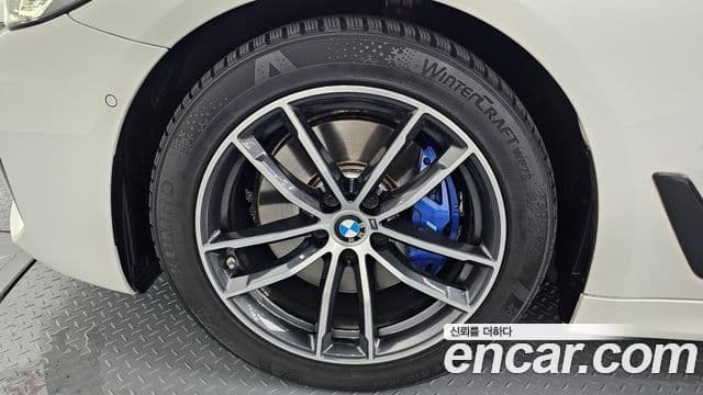BMW 5시리즈 (G30) 520i M Sport, 2022 все фото