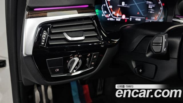 BMW 5시리즈 (G30) 520i M Sport, 2022 16