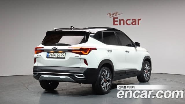 Kia Seltos Signature, 2022 2