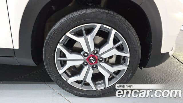 Kia Seltos Signature, 2022 все фото