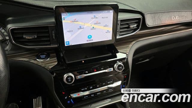 Ford Explorer 6세대, 2022 14