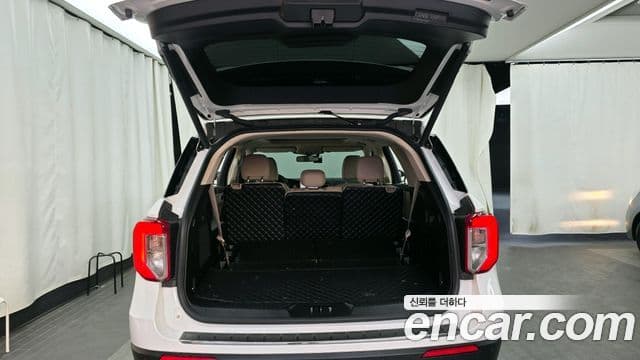 Ford Explorer 6세대, 2022 20
