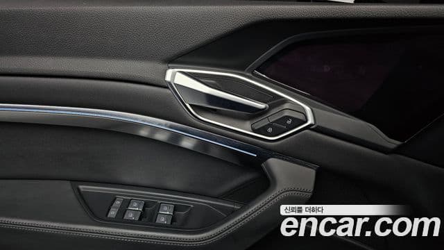 Audi e-Tron, 2022 12