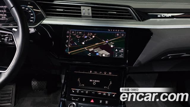 Audi e-Tron, 2022 15