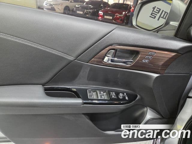 Honda 올뉴어코드 9세대, 2017 8