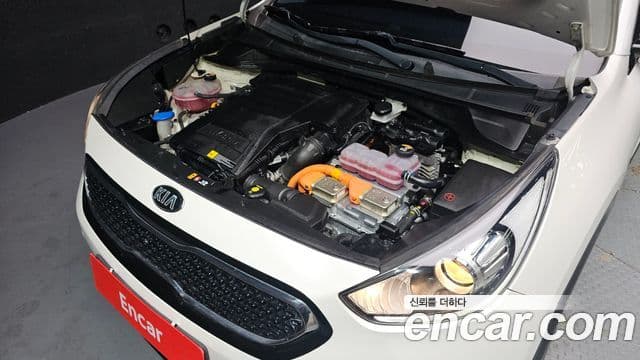 Kia Niro Prestige, 2019 6