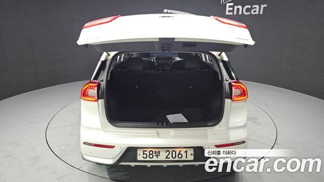 Kia Niro Prestige, 2019 20