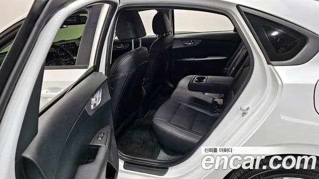 Kia The / новый New K3 2세대 Trendy, 2022 11