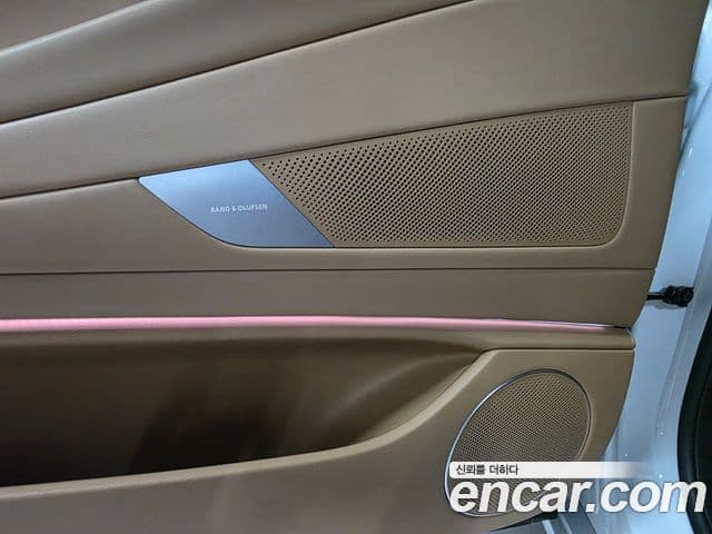 Genesis G80 (RG3) бензин 2.5 турбо AWD, 2025 13