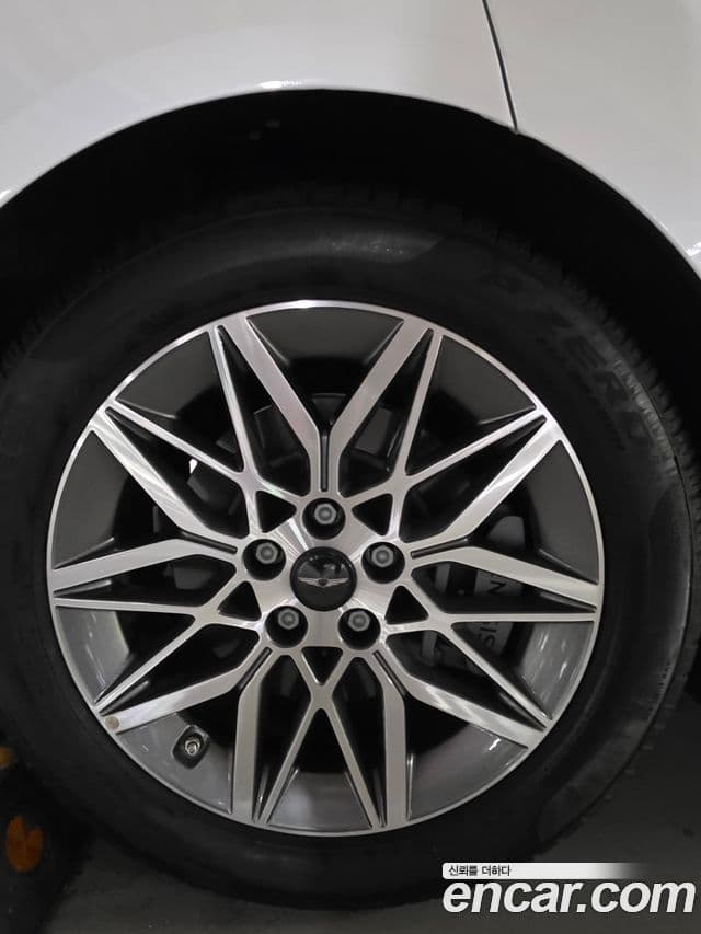 Genesis G80 (RG3) бензин 2.5 турбо AWD, 2025 16