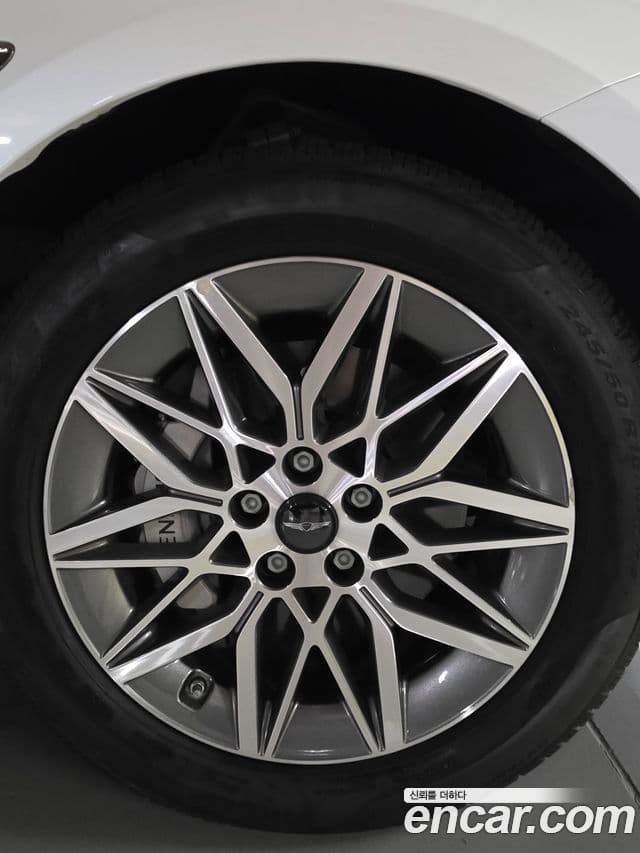 Genesis G80 (RG3) бензин 2.5 турбо AWD, 2025 17