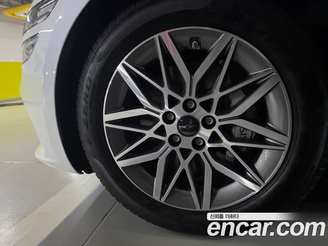 Genesis G80 (RG3) бензин 2.5 турбо AWD, 2025 18