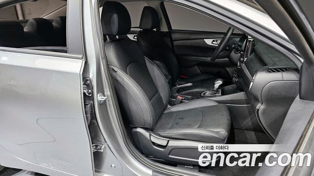 Kia The / новый New K3 2세대 Trendy, 2022 12