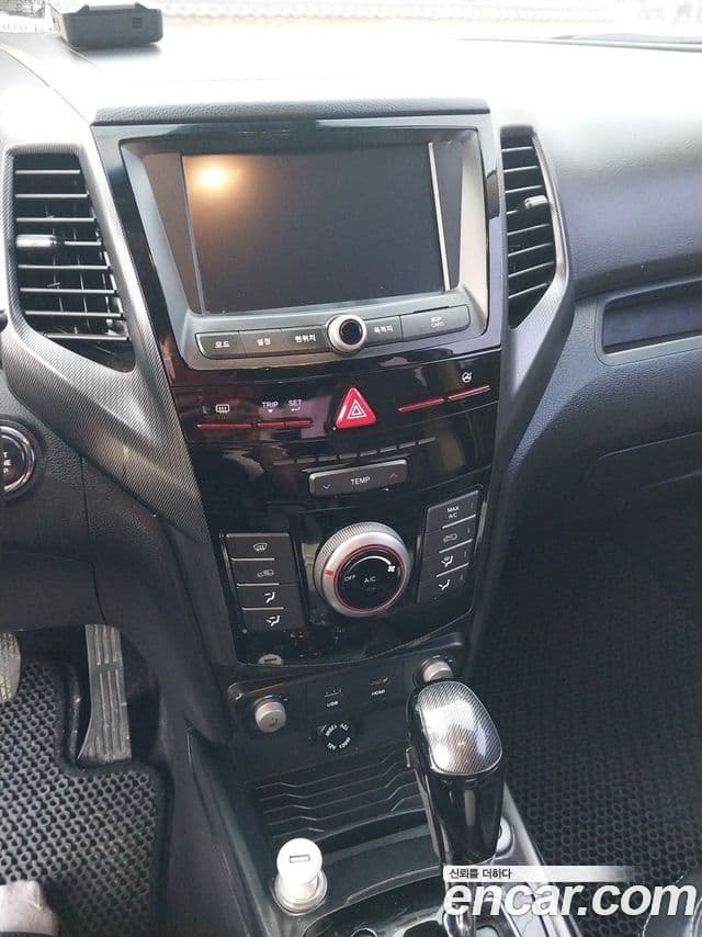 KG모빌리티(SsangYong) Tivoli дизель LX 2WD, 2017 3