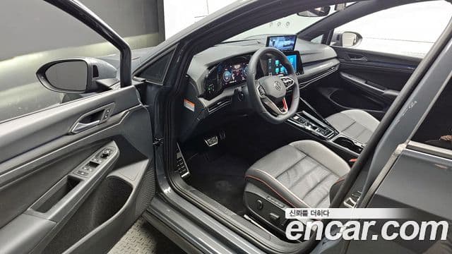 Volkswagen Гольф 8세대 2.0 GTI, 2024 10