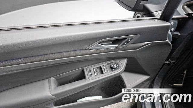 Volkswagen Гольф 8세대 2.0 GTI, 2024 18