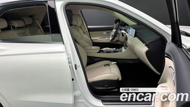 Genesis GV70, 2025 10