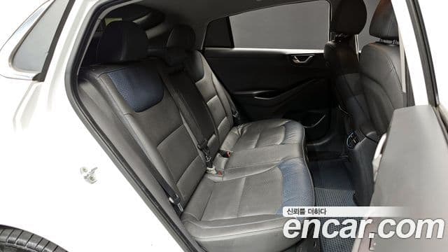 Hyundai Ioniq гибрид, 2016 12