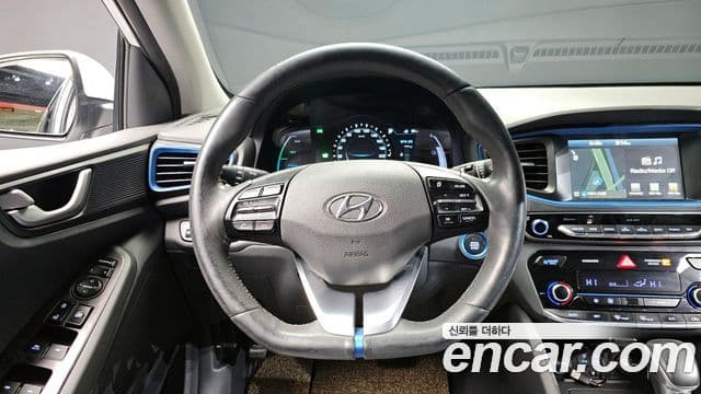 Hyundai Ioniq гибрид, 2016 13