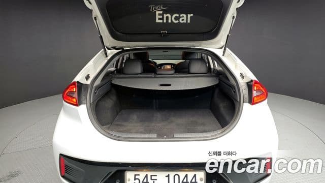 Hyundai Ioniq гибрид, 2016 20