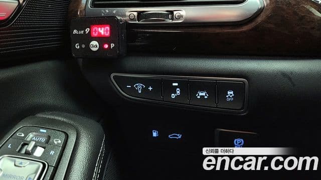 Genesis EQ900 Premium Luxury, 2016 17