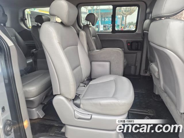 Hyundai Grand Starex CVX Deluxe, 2014 10