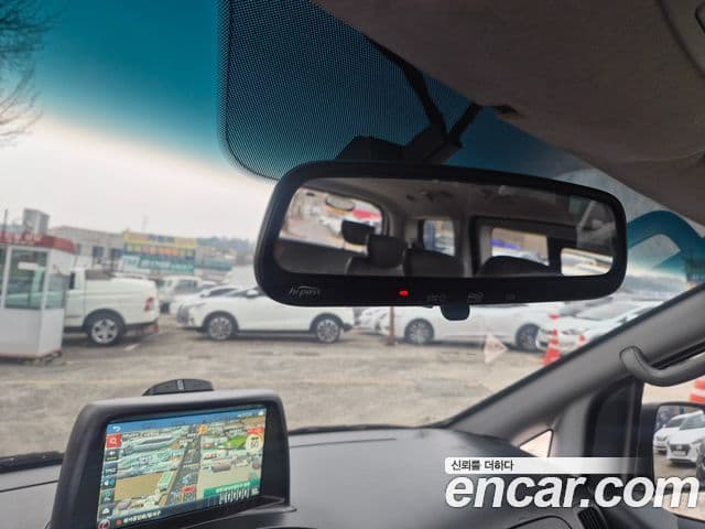 Hyundai Grand Starex CVX Deluxe, 2014 14