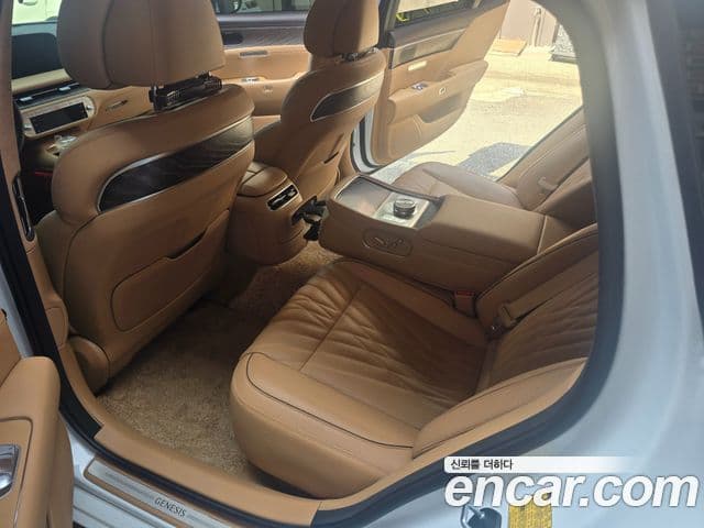 Genesis G90 (RS4) бензин 3.5 турбо AWD, 2023 8