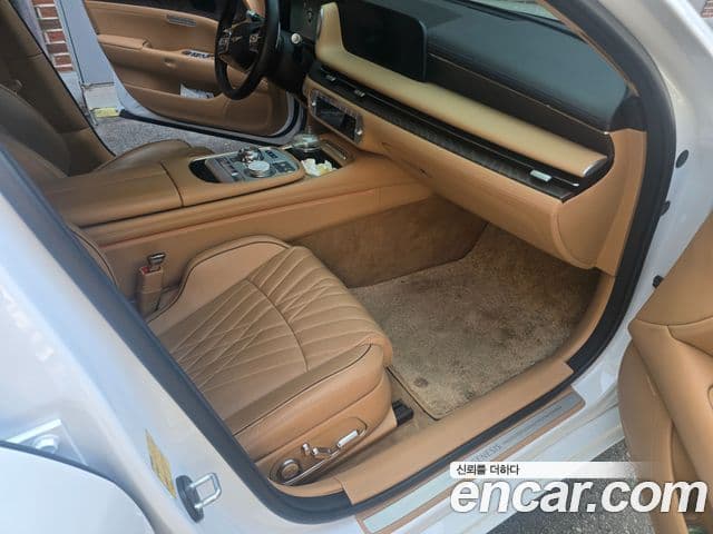 Genesis G90 (RS4) бензин 3.5 турбо AWD, 2023 10