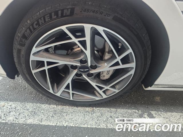 Genesis G90 (RS4) бензин 3.5 турбо AWD, 2023 16