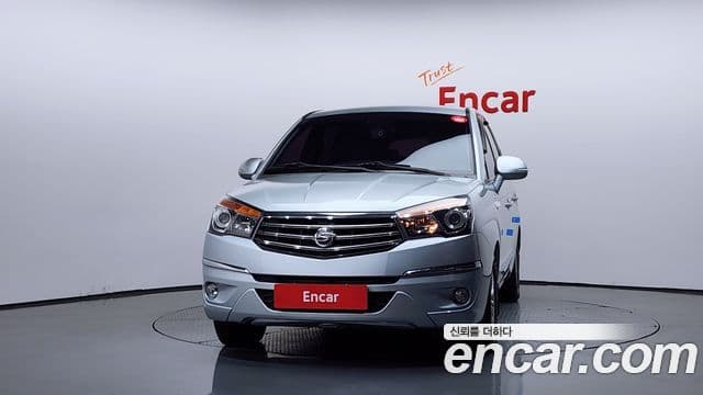 KG모빌리티(SsangYong) Korando 투리스모 4WD LT 11인승, 2014 3