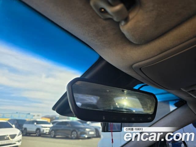 Genesis EQ900 Prestige, 2017 13