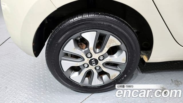 Kia The / новый New Morning Luxury, 2016 все фото