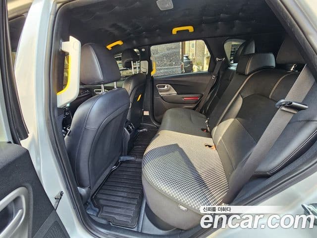 Kia Niro Plus Air (таксомоторный тип), 2024 6