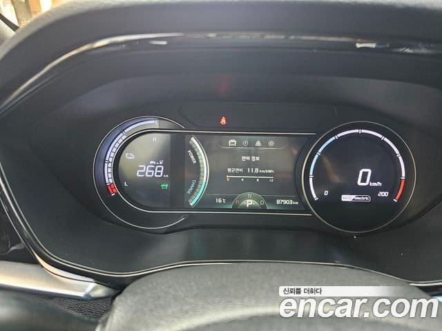 Kia Niro Plus Air (таксомоторный тип), 2024 9